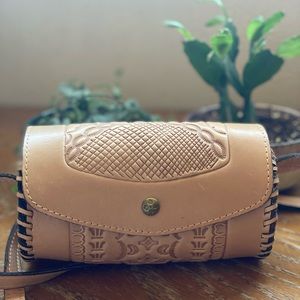 Patricia Nash small crossbody round bag.